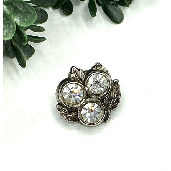 Vintage Silver Tone Leaf Brooch With Clear Rhinestones - Picture 2 of 5